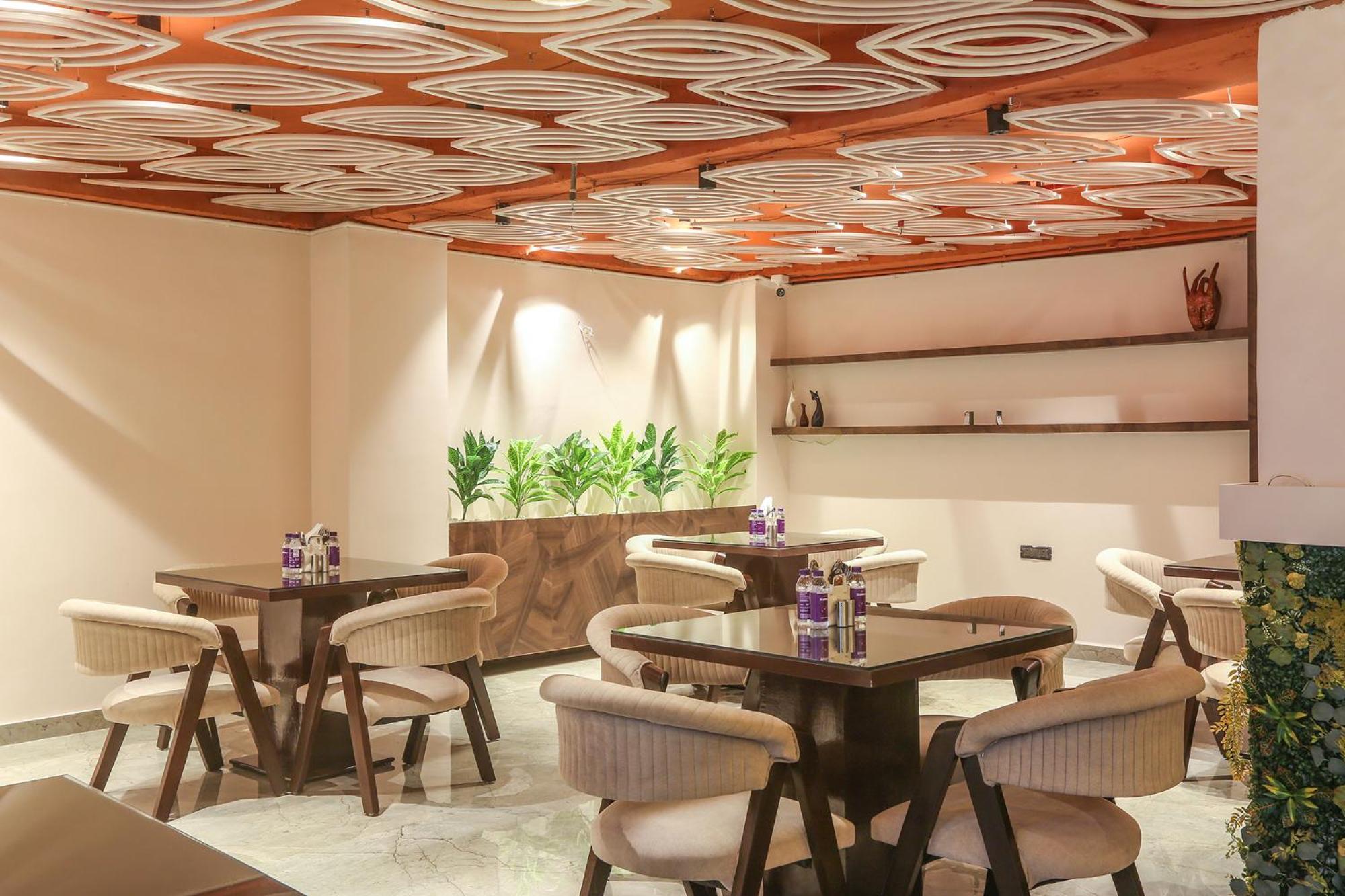 Hotel Green Lotus Luxe Gurgaon Exterior photo